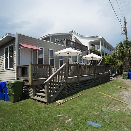 Salty Shack Unit C - Salty Shack - Dog Friendly Home - Across From The Beach - Central Location! ฟอลลีบีช ห้อง รูปภาพ